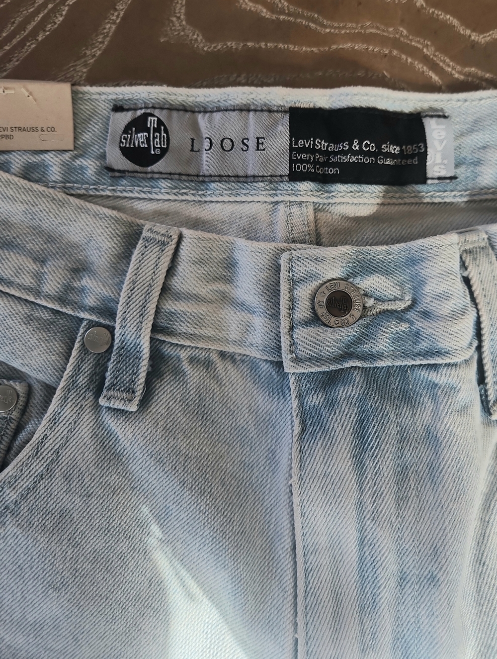 Levi's SilverTab NWT Denim Shorts - Picture 4 of 5